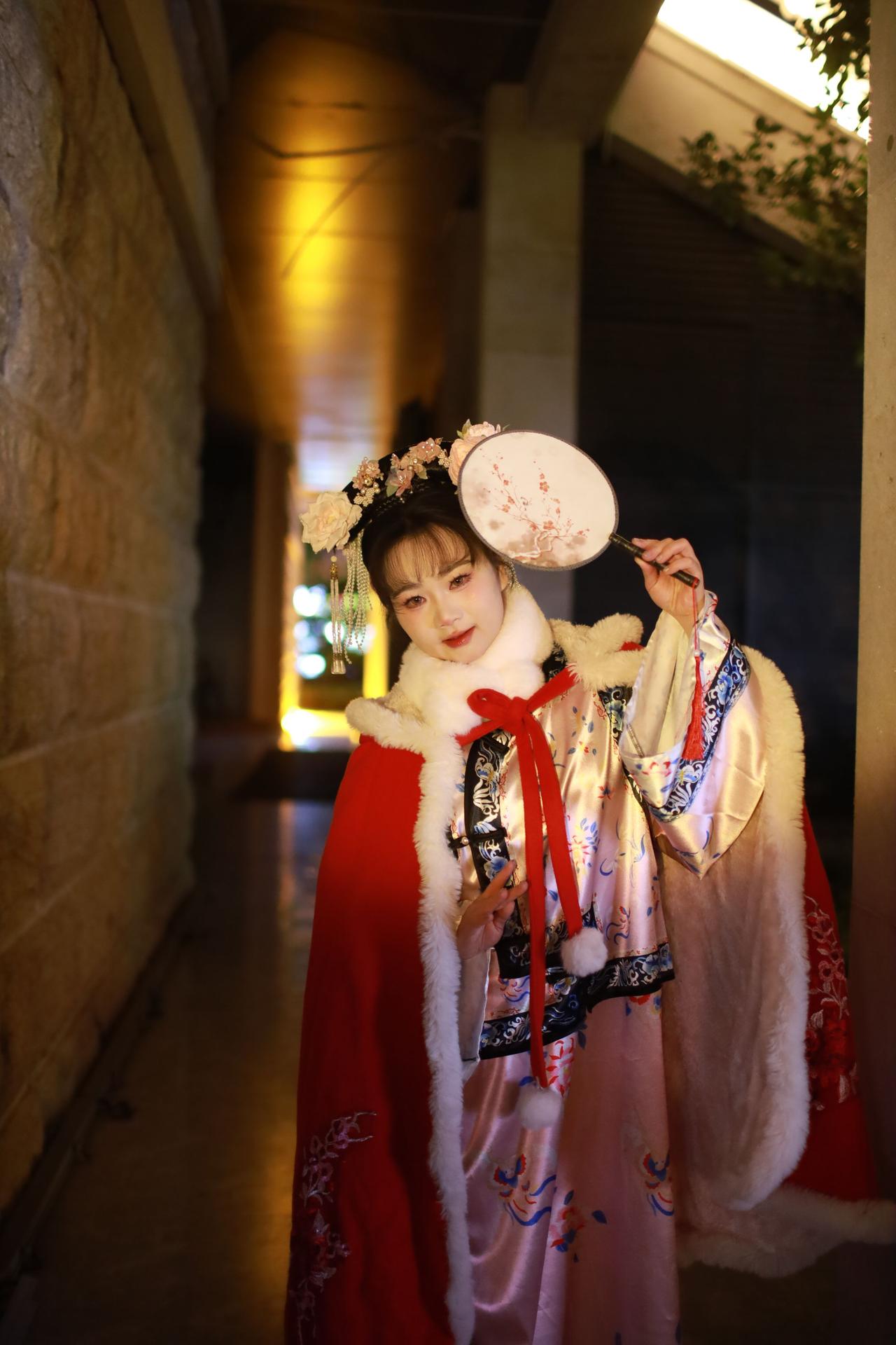 偶遇古镇，随手拍几张国风正当红摄影东方美摄影爱好者