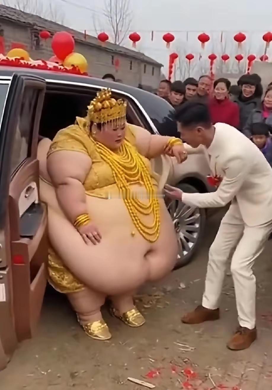 恭喜帅哥，娶了一个千金大小姐！这个是真的镇宅啊，坐那里雷打不动，出行得靠板车。算