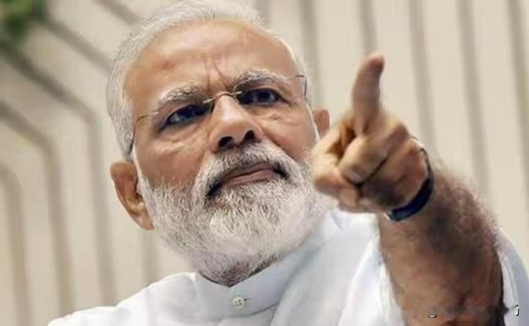 印度首都发生恐怖袭击，莫迪或随时按下开战按钮！当地时间11月10日傍晚，印