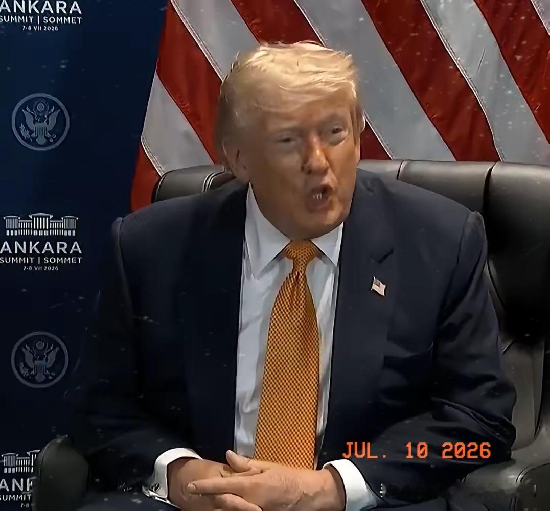 北约峰会上，特朗普又给全世界添乐子了。高市早苗这是造着了什么孽啊？他一本正经