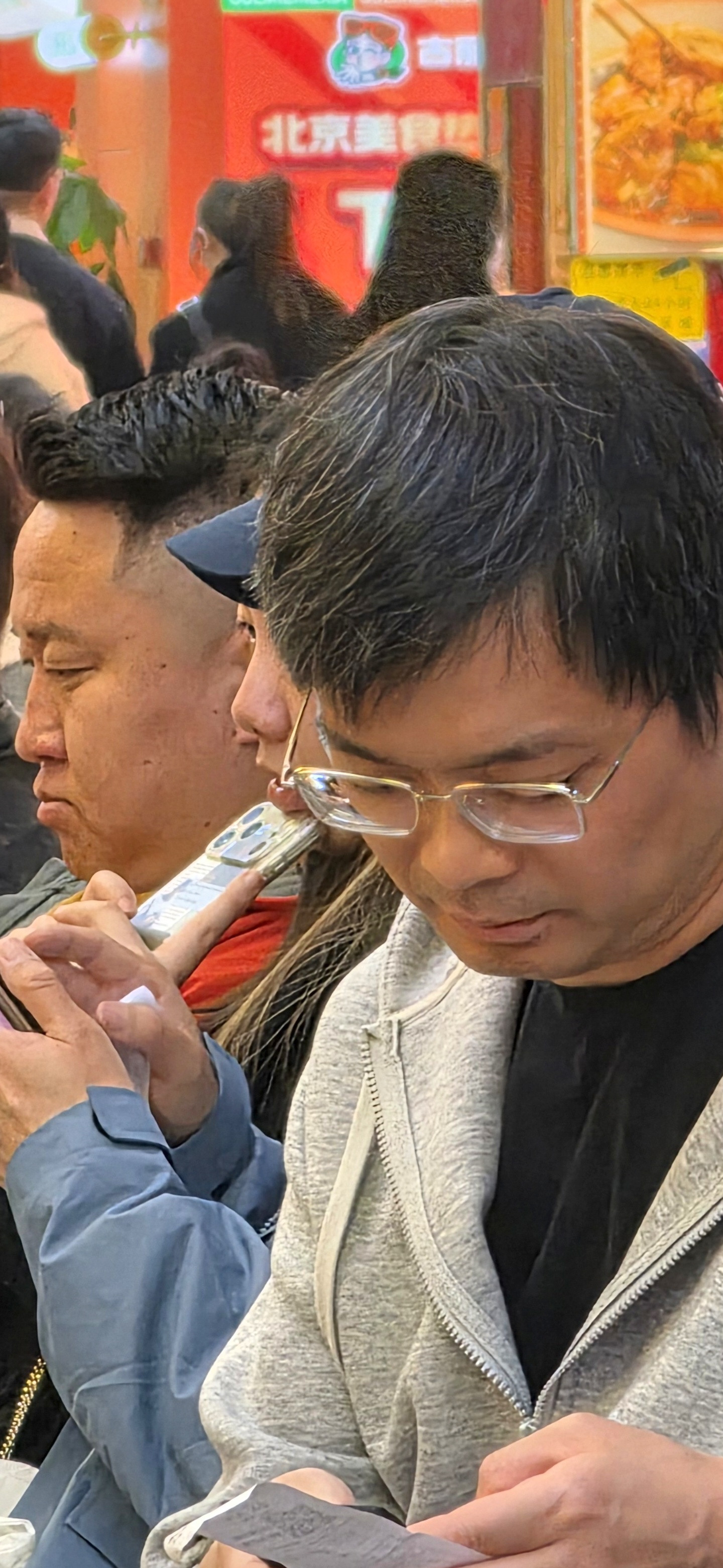 三星GalaxyS26Ultra长焦9.5倍对比10倍。9.5倍画蛇10