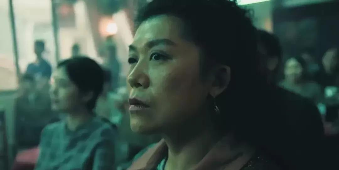《扫毒风暴》这对女杀手太带感！苗伦、桑帛人狠话不多，演员身份成谜？追《扫毒风暴