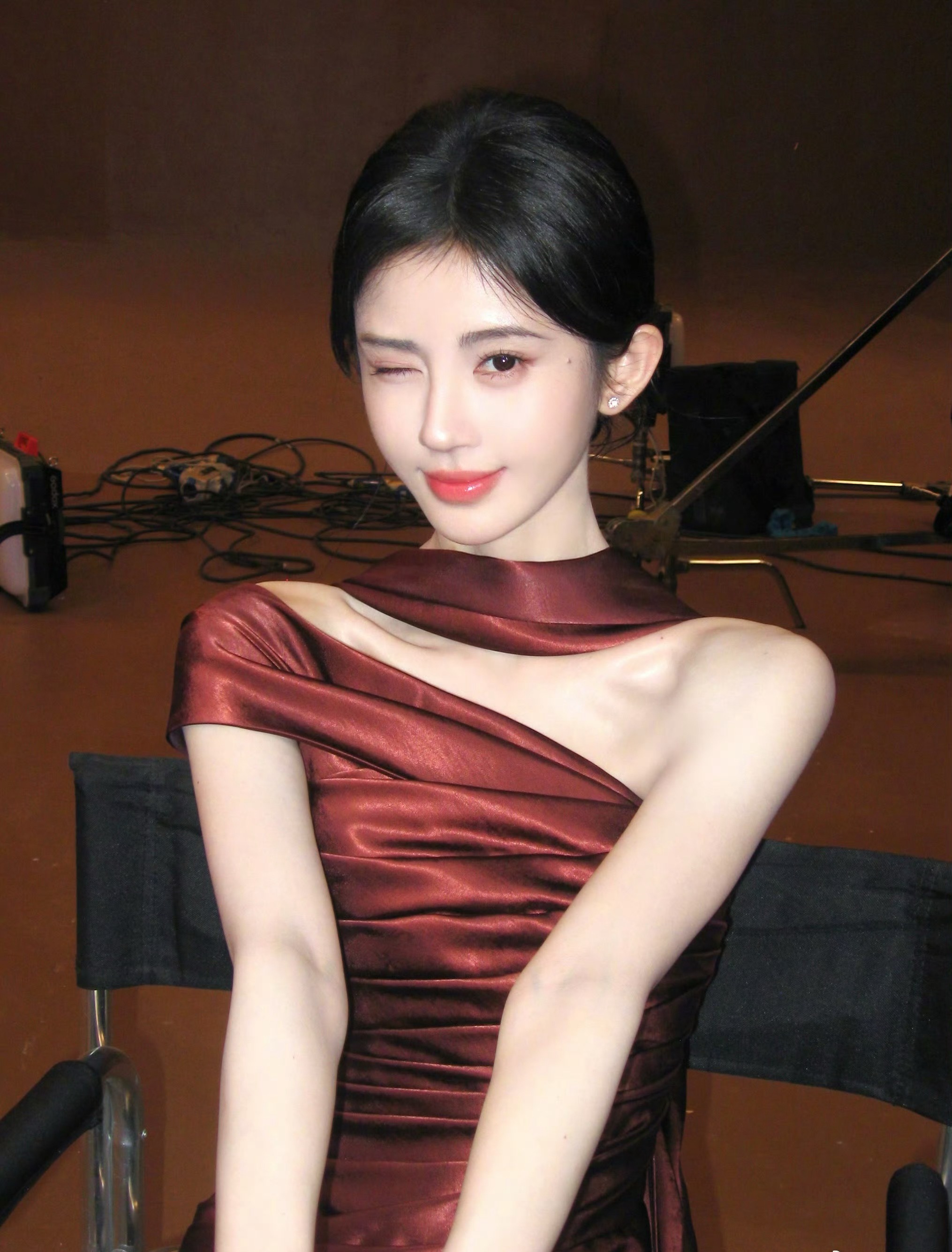 婴儿肌果冻肌鞠婧祎就好像参加了那个什么满30-15的活动…🪭​​​