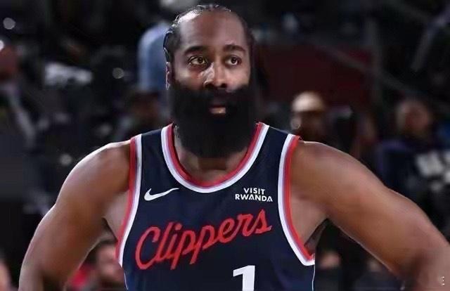 哈登不用背锅了，看今天比赛，相当“流畅”，全场29次失误。快船输给雷霆不意外，实