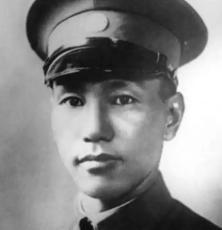 蒋介石为什么非要和共产党翻脸？其实不是他非要翻脸，是他只能跟共产党翻脸，因为他当