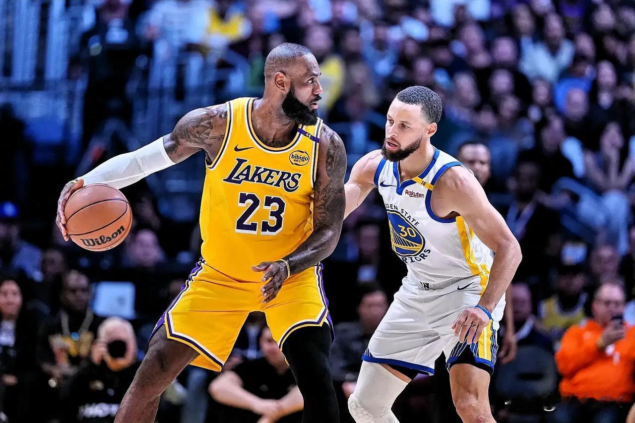 41岁的詹姆斯还有球队抢着要！一位NBA高管近日在接受媒体采访谈到詹姆斯明年