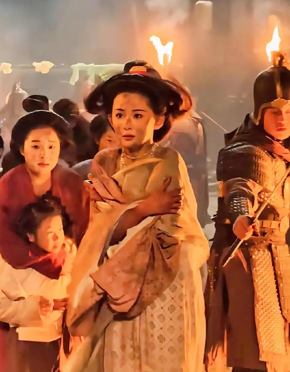 看完太平年，形成唐末五代十国的根本原因在于黄巢把士族，族谱都毁了，经过乱世，士族