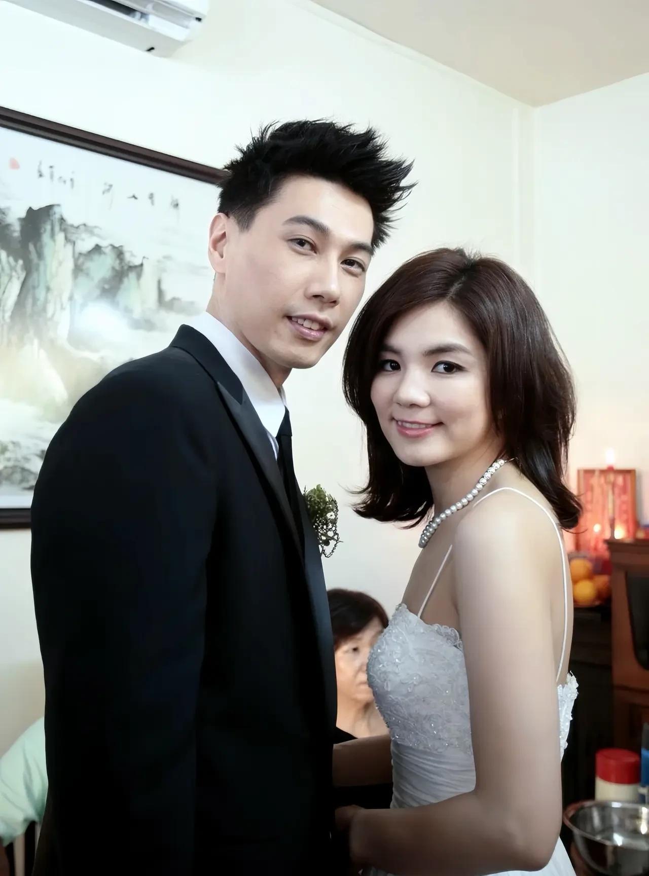 陈嘉桦着实活成了众多女性艳羡的样子。母亲节时，她晒出全家福，脸上洋溢着满满的幸福