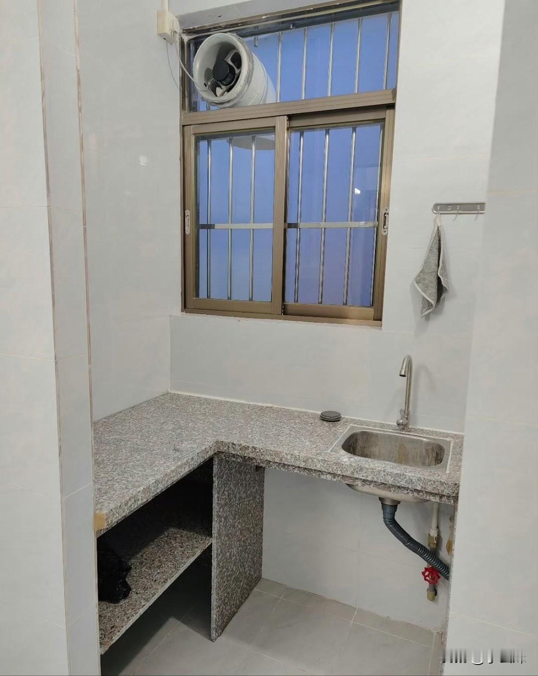 把房子租给零零后都不敢相信是同一个厨房