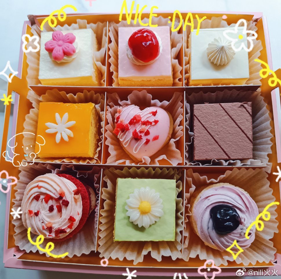 干饭！家人萌晚上吃什么好吃的？周末吃饭早，吃完继续吃点小🍰​​​