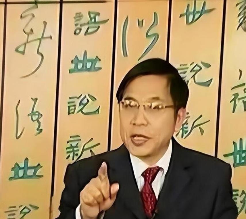 “中医不灭，天理难容？”中南大学的教授张功耀发起万人签名，要求取消中医药，这是一