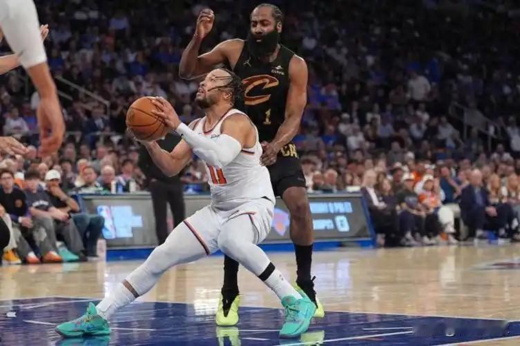 哈登身怀绝技啊前NBA球员帕森斯近日在一档节目中被问道布伦森更强的左手球员时