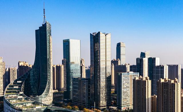 15天炸出两家超级IPO！合肥彻底火了，外界一直都误解它2026年资本市场最让人意外的黑马，锁定中部