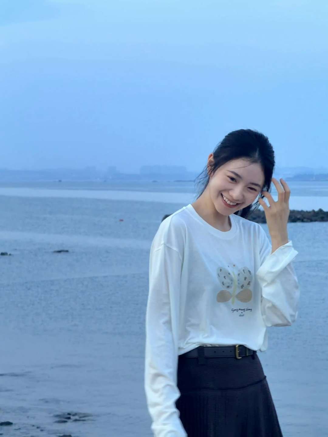 #刘浩存#这里有一个人有一个人很萌！​