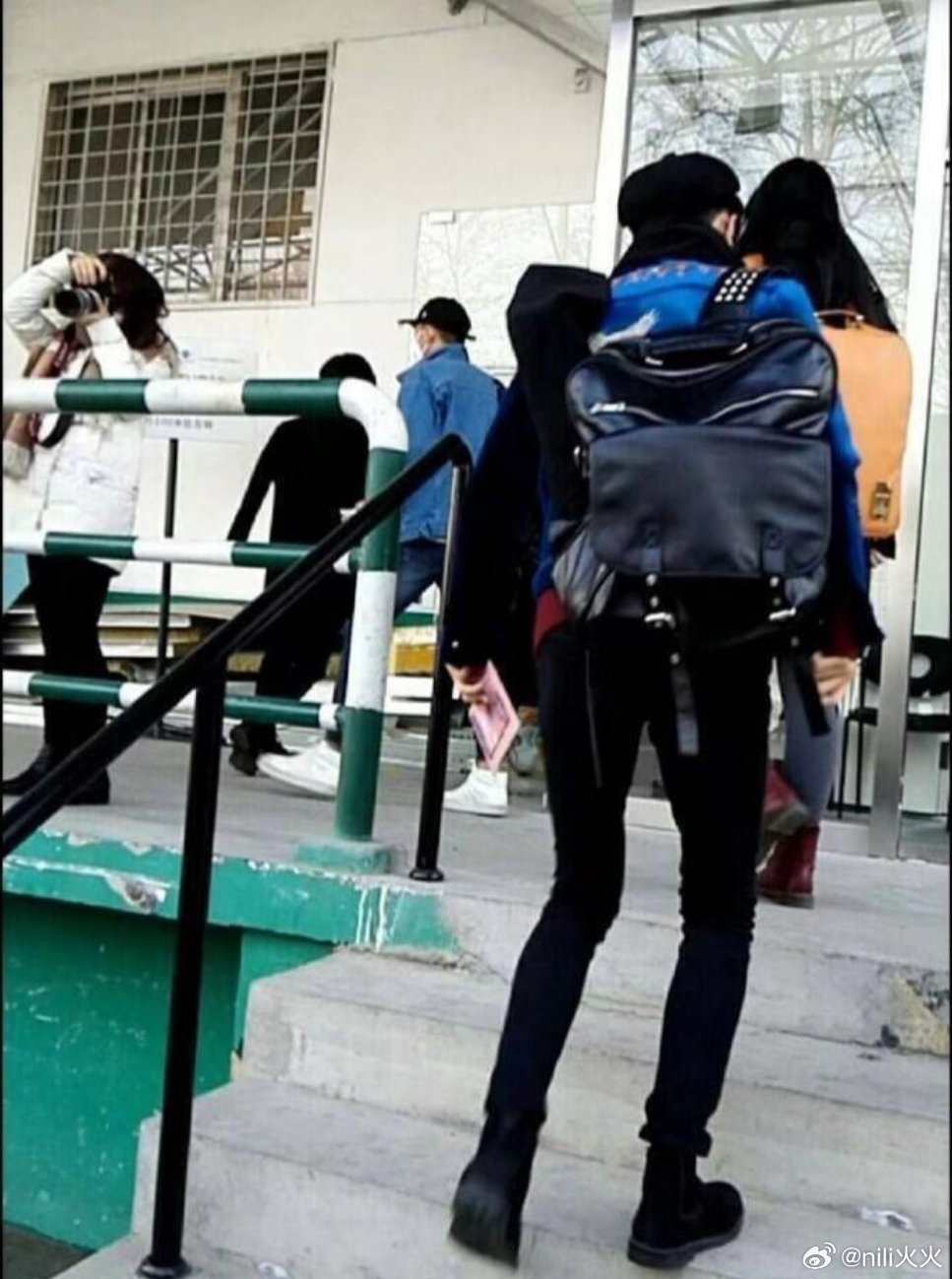 我们哥这超级大长腿啊，[doge]就很适合盘在……​​​