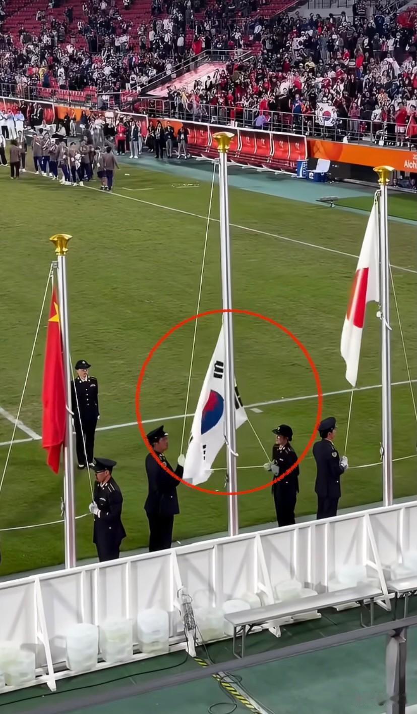 太扎心了！日本亚运会受伤的总是韩国！多家外媒在报道中称，尽管韩国男足在日本名古屋
