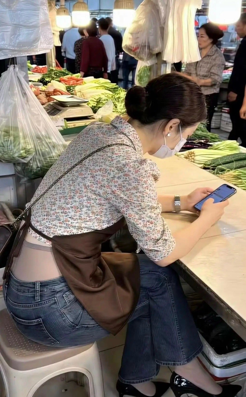 这是生意好卖光了？还是生意不好无人问津？​​​
