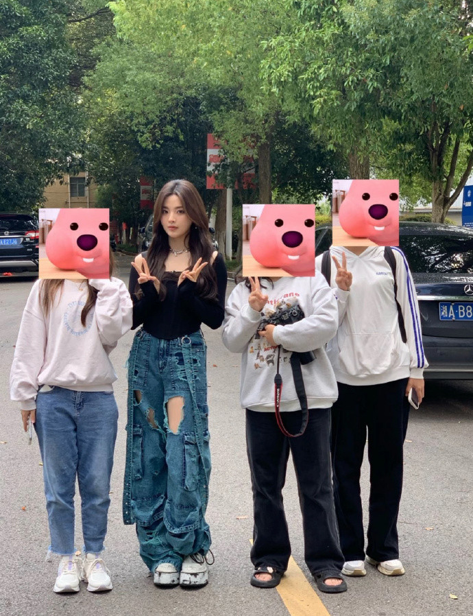 杨超越出道前好美，有一种清水出芙蓉的清纯，这才是真正的基因彩票​​​