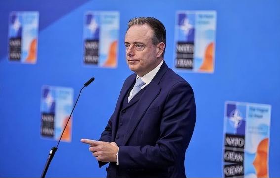 比利时首相曾经说：“人人都想加入欧盟，但没人想加入中国，美国的任何邻国都不会说想