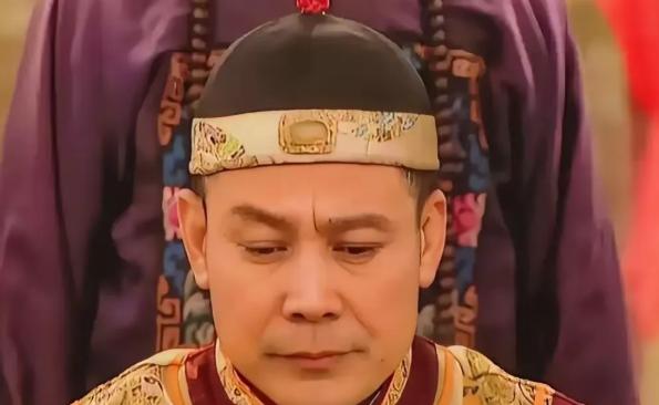 1724年冬天，前朝废太子胤礽病入膏肓，他托人向雍正帝带话："皇上，我是大不孝的