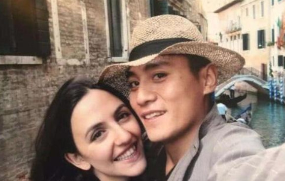 刘烨的妻子安娜生儿子诺一的时候，在医院两天一夜，特别困难。刘烨在法国语言不通，好