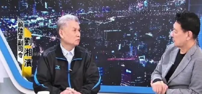 台湾前陆军副司令刘湘滨说：中日关系现在剑拔弩张，对日本大陆不应该再抱着不开第一枪