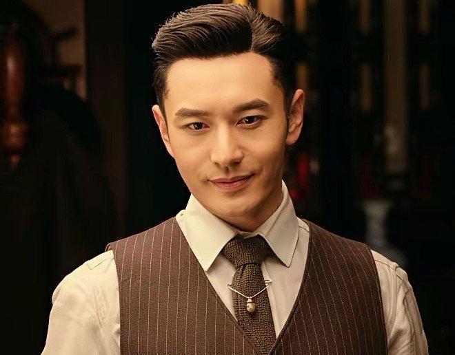 黄晓明在澳门输了小几十个亿，你敢信？就这个传闻，他自己在节目里直接拎出来，摊在