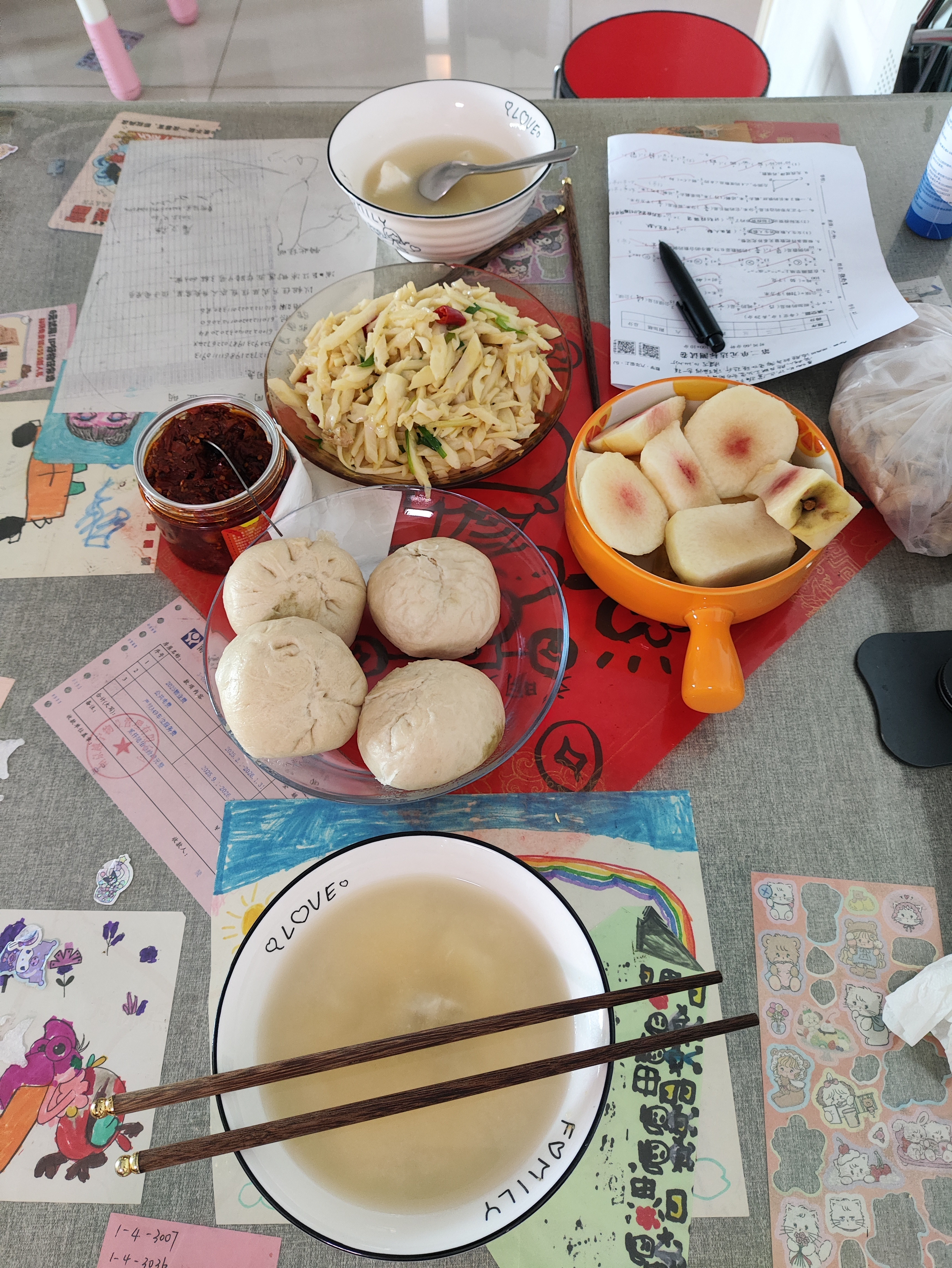 吃兰么一个接一个感冒，三姐还在坚持[墨镜][墨镜][墨镜]​​​