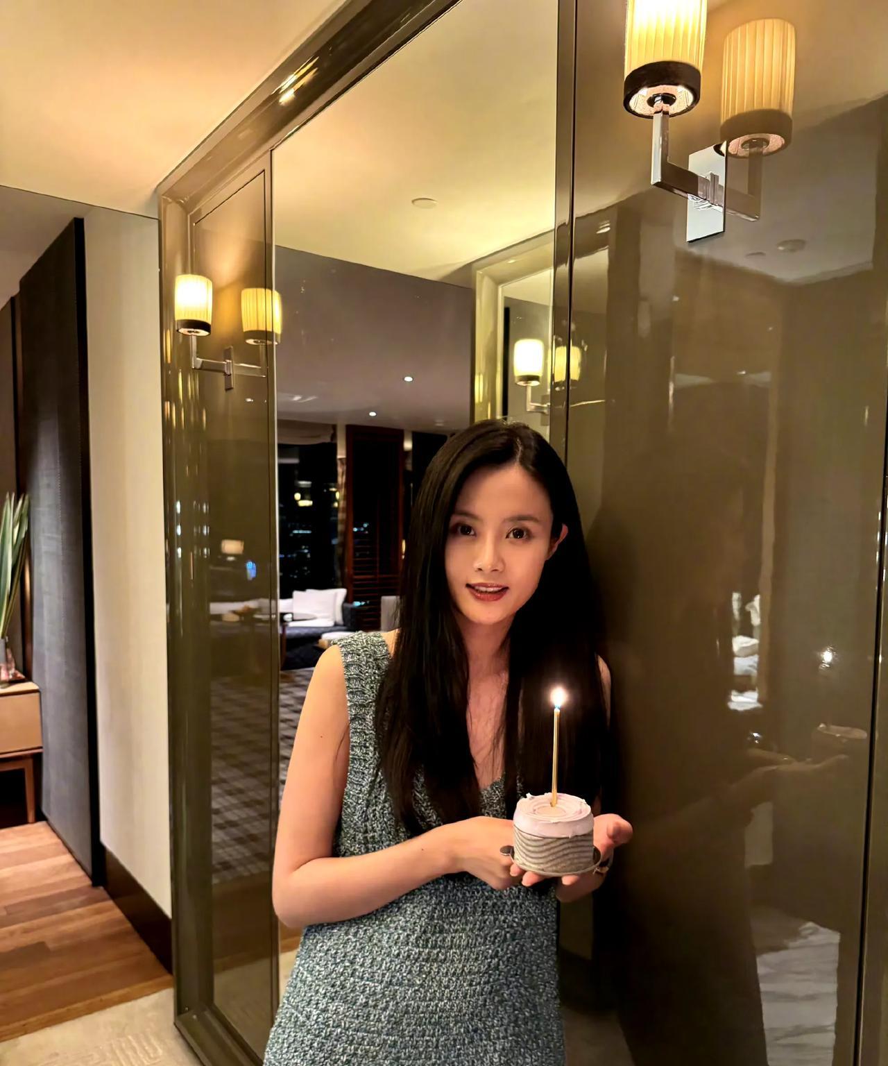 李光洁对小娇妻是真爱啊！过个生日都要发微博庆祝！他如果在《以法之名》里这么关心柳
