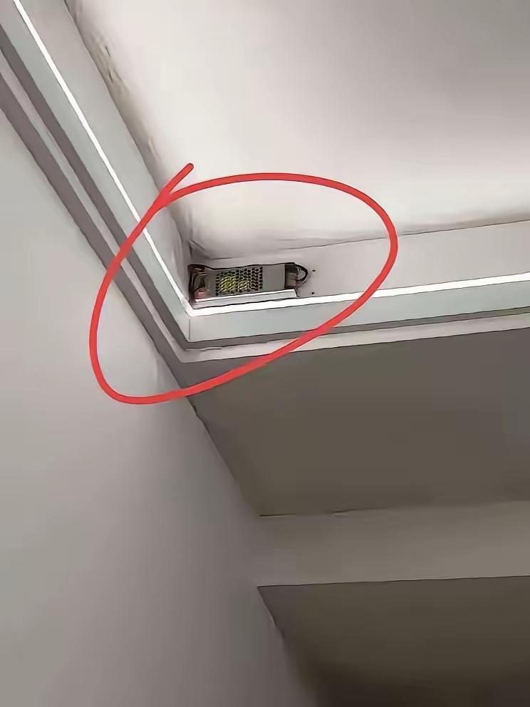 装修公司喊我验收，这个咋整[抠鼻].