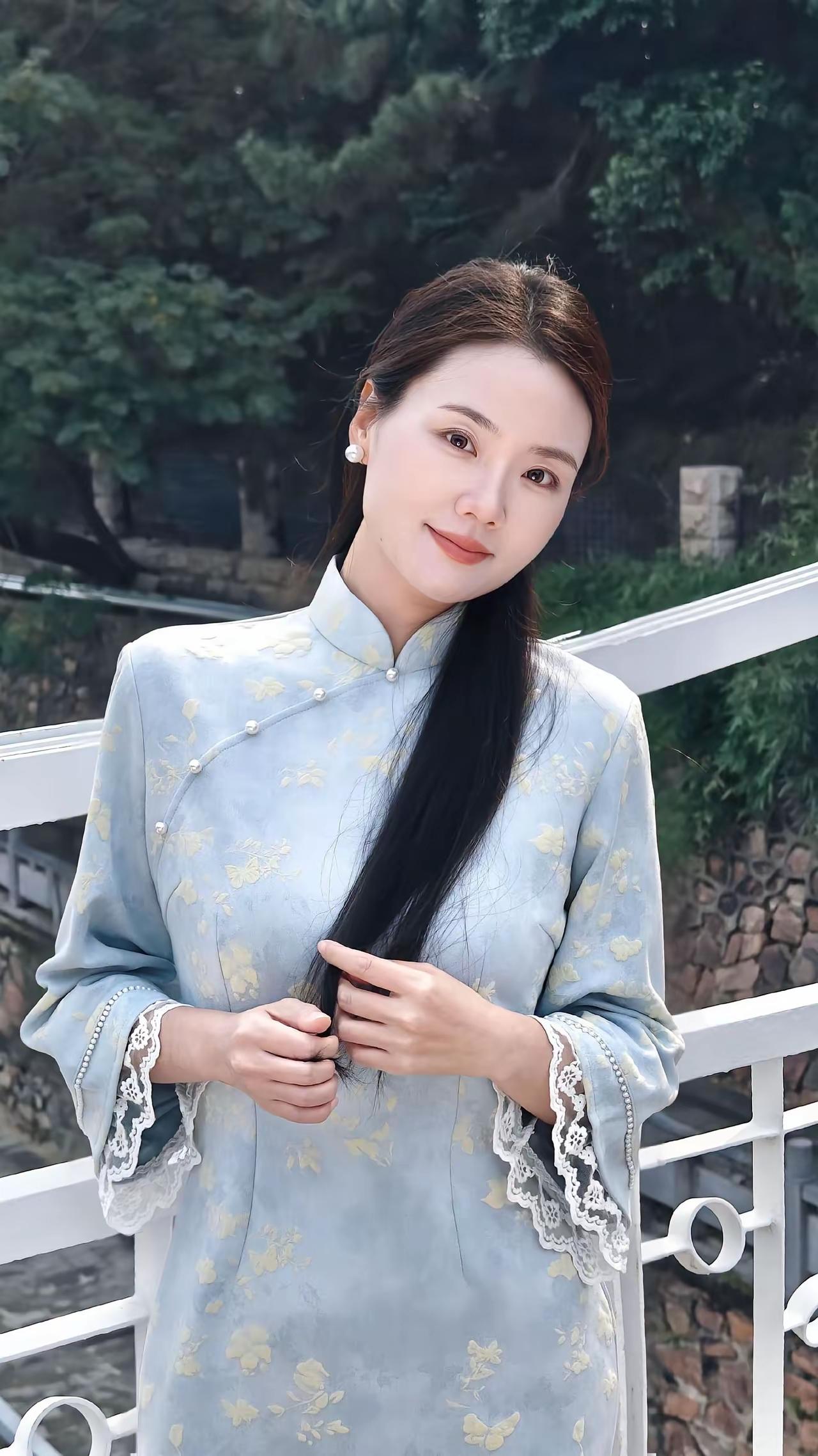 从最开始的地方，慢慢走下去。没有什么对与错，有的只是所谓生与死。当开创一个时代的