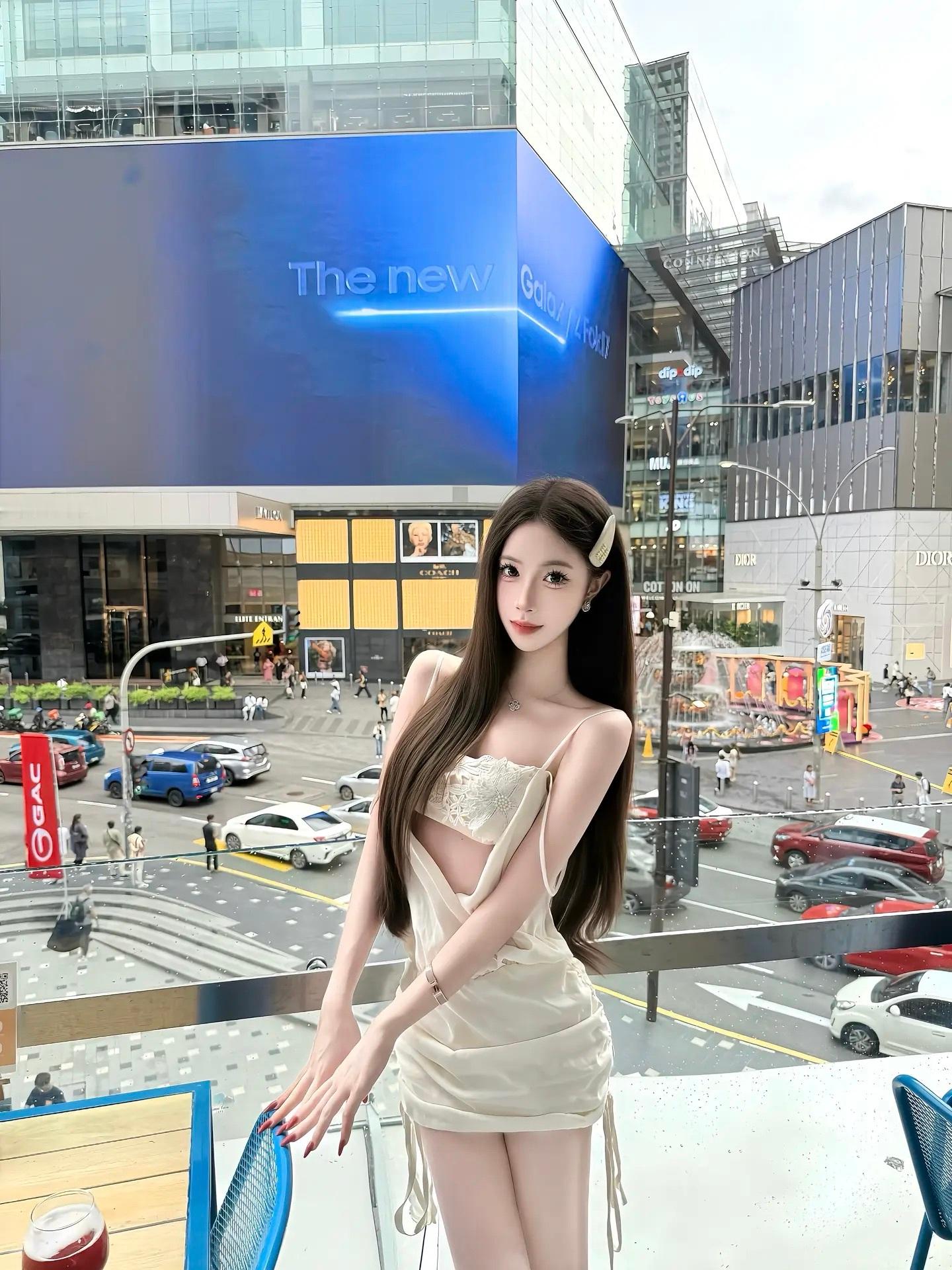 我从来都不怕一个人只是某天你的出现让我有了依靠