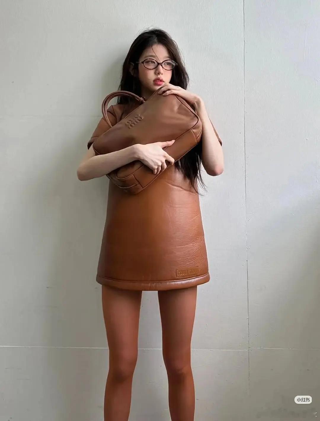 miumiu审美真的一言难尽，全靠美女们脸撑着