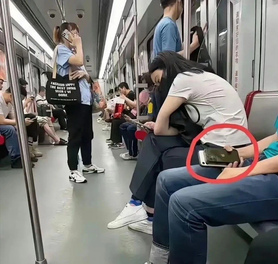 这种人是装逼还是真有钱