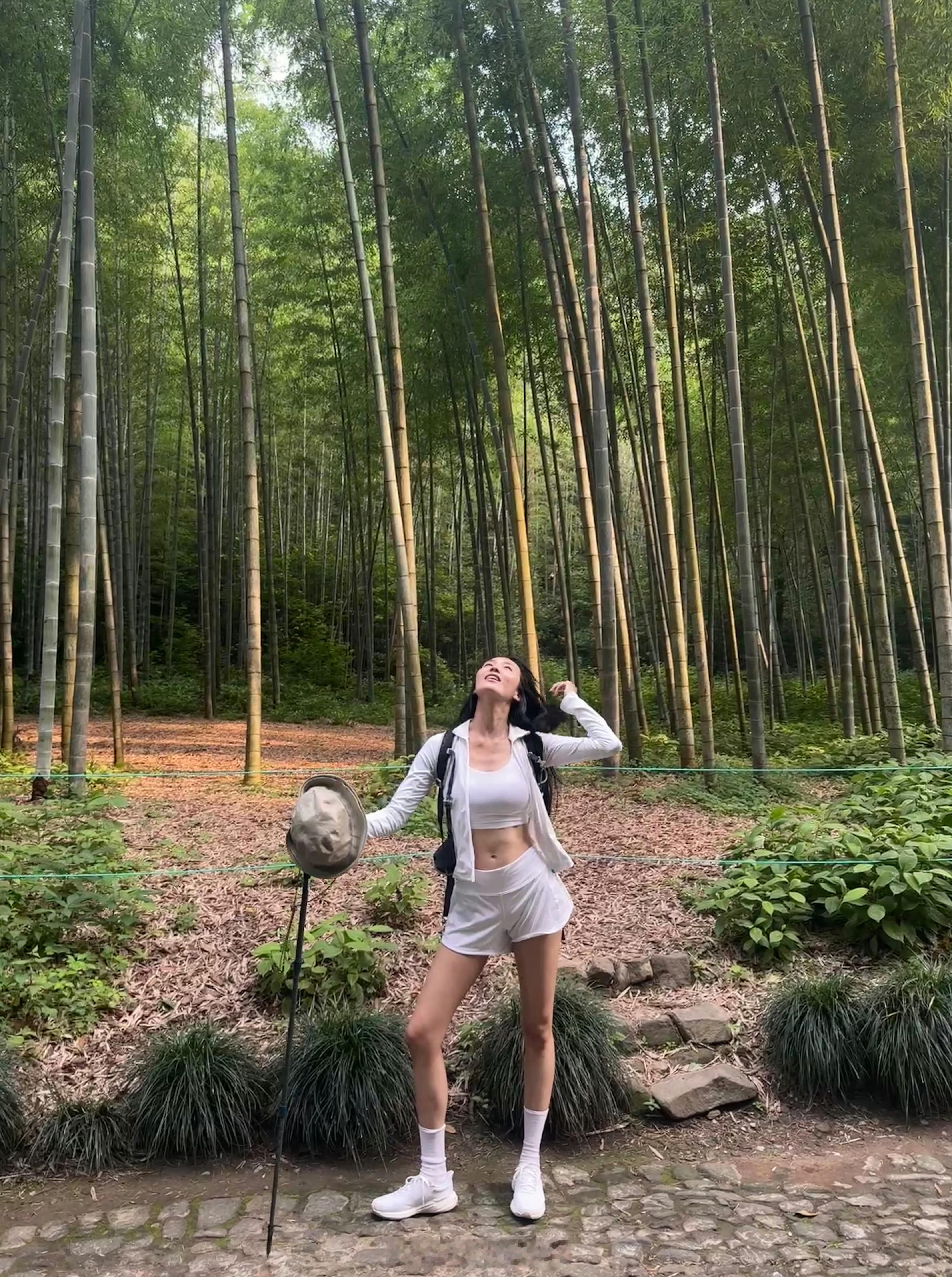 王紫璇徒步登山记⛰️​​​