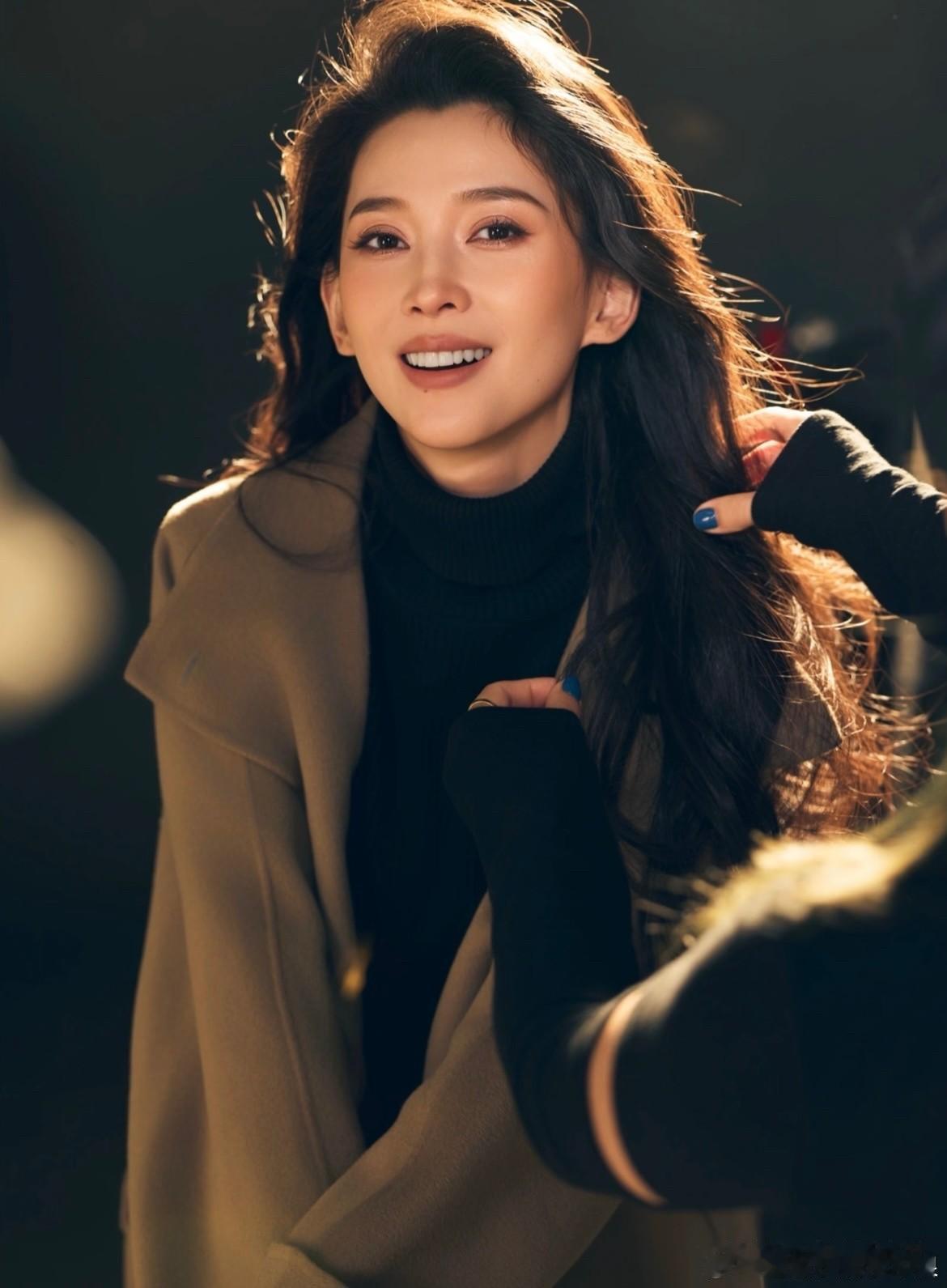 汪峰后悔也来不及了本来是想找个人帮他分担育儿压力，转头一看，森林北自己都一个头