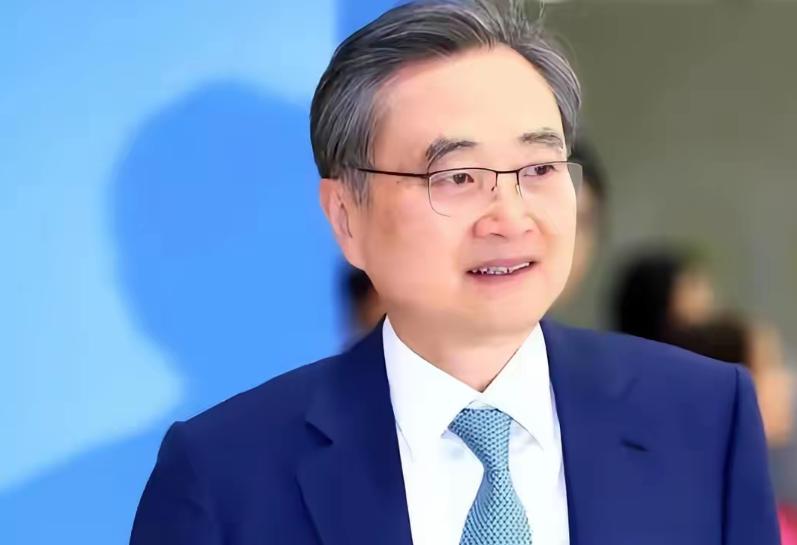 韩国在中方至今还没有官宣的背景下，外长赵显单方面宣布：中方将参加定于本月31日，