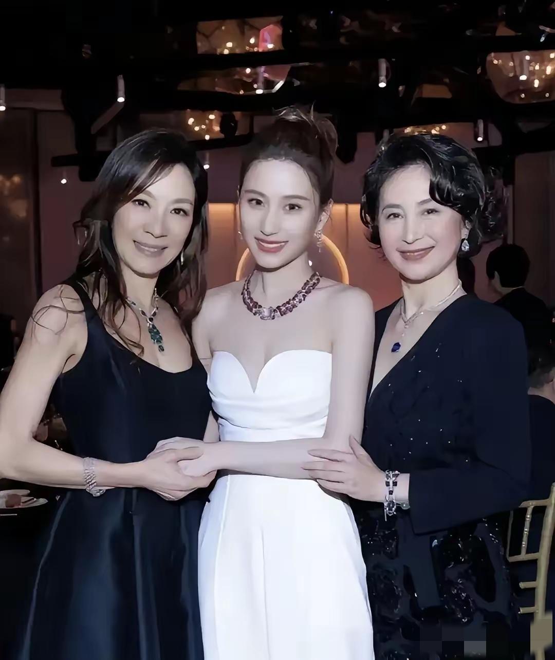 何超莲发文提醒所有女性：嫁人千万不要选这种男人，结婚后会苦一辈子何超莲发文提醒