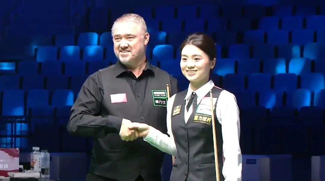 白雨露赢了亨得利19岁女孩把七冠王打到提前认输，直播弹幕刷爆“时代变了”。