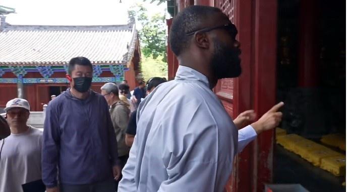 中国球迷希望布朗来上海队打球！杰伦－布朗却狮子大开口近日，凯尔特人球星杰伦布朗