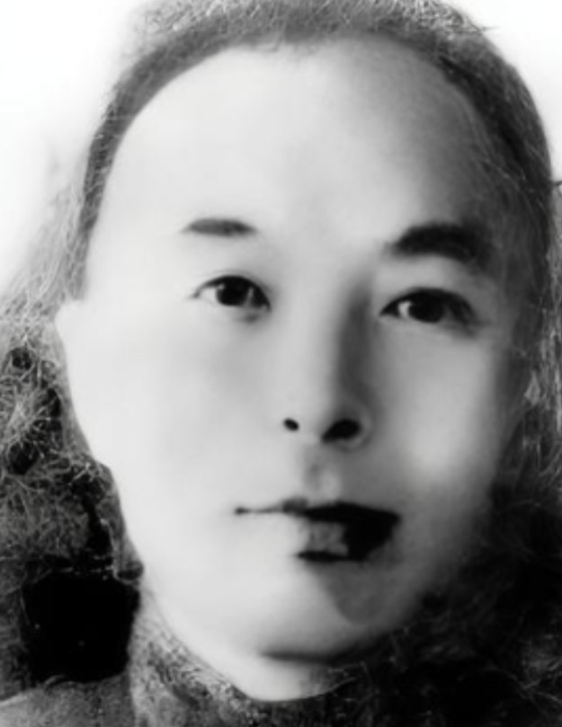 1946年，抗联将领李兆麟去一个年轻女子家里赴约，刚喝了一口茶后，他感觉有些头晕
