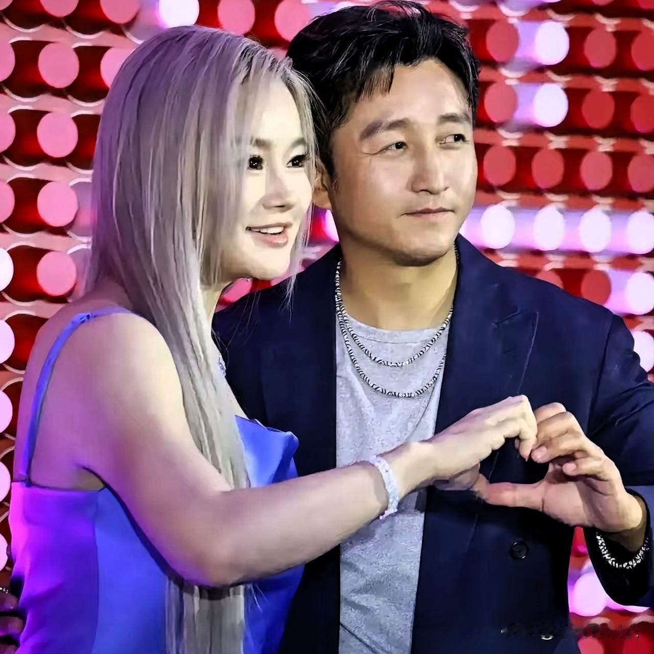 冉莹颖要高兴坏了吧，不是自己又火了，也不是邹市明又去打拳，而是邹市明去