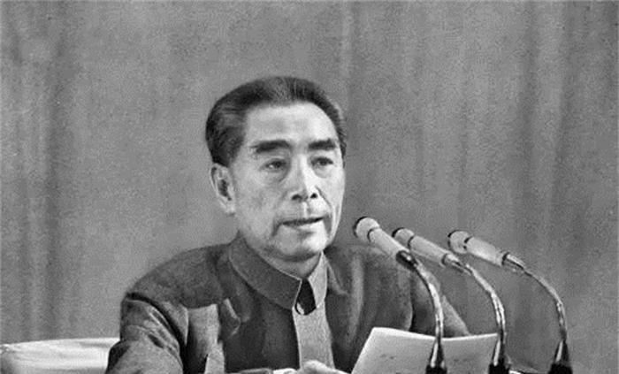 1960年，周总理访问印度时，被一名印度记者提问：“你们凭什么说西藏是中国的一部