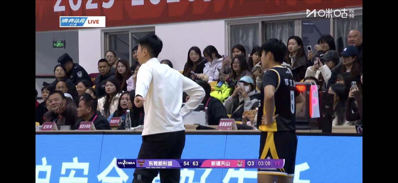 东莞女篮曾大爱般的舍己成就其她俱乐部！2020-2021赛季，东莞女篮本着牺