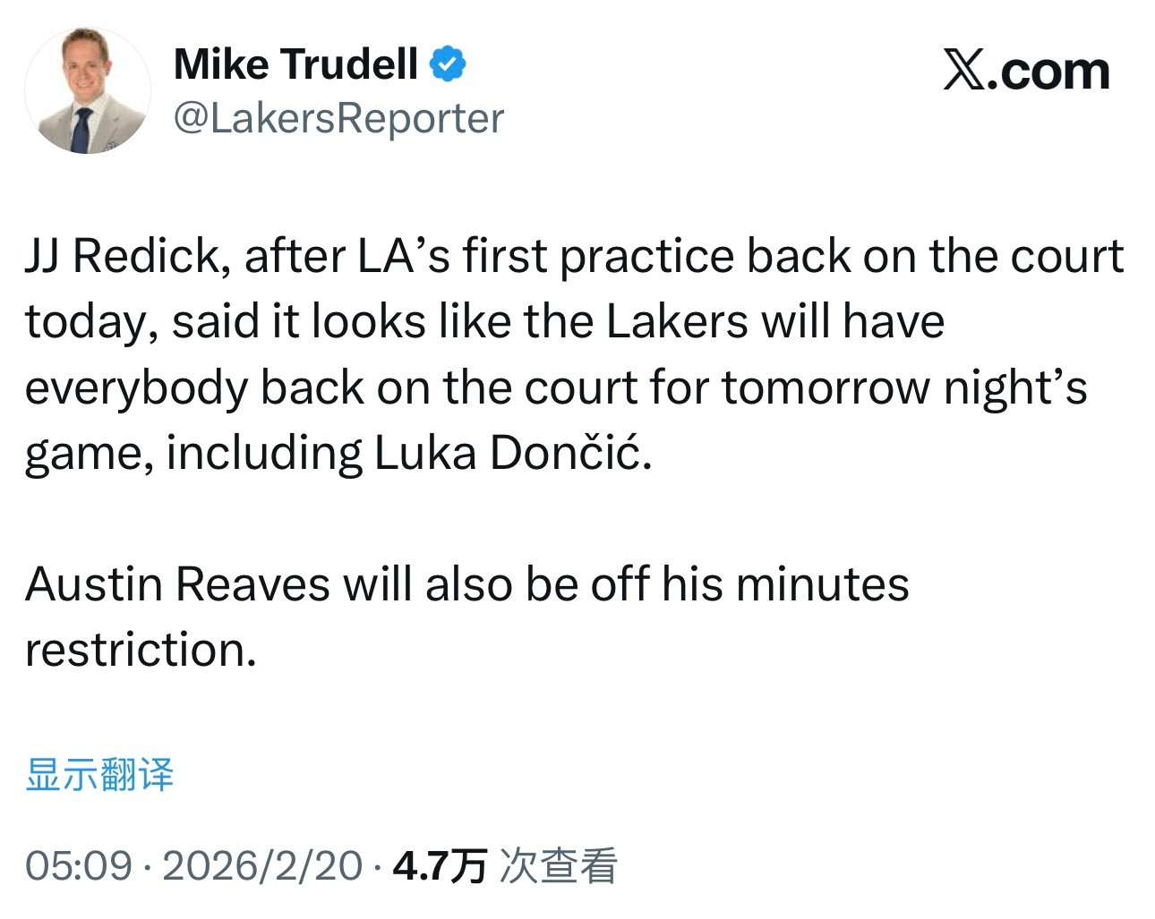 在湖人今天重返训练馆的首次训练结束后，雷迪克表示，明晚与快船的比赛，湖人有望全员