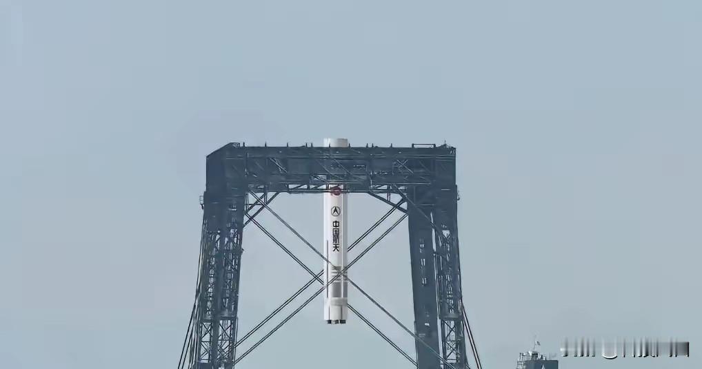 长征十号火箭回收“故意不落网”：冷静布局核心龙头机会（收藏备用）火箭回收实