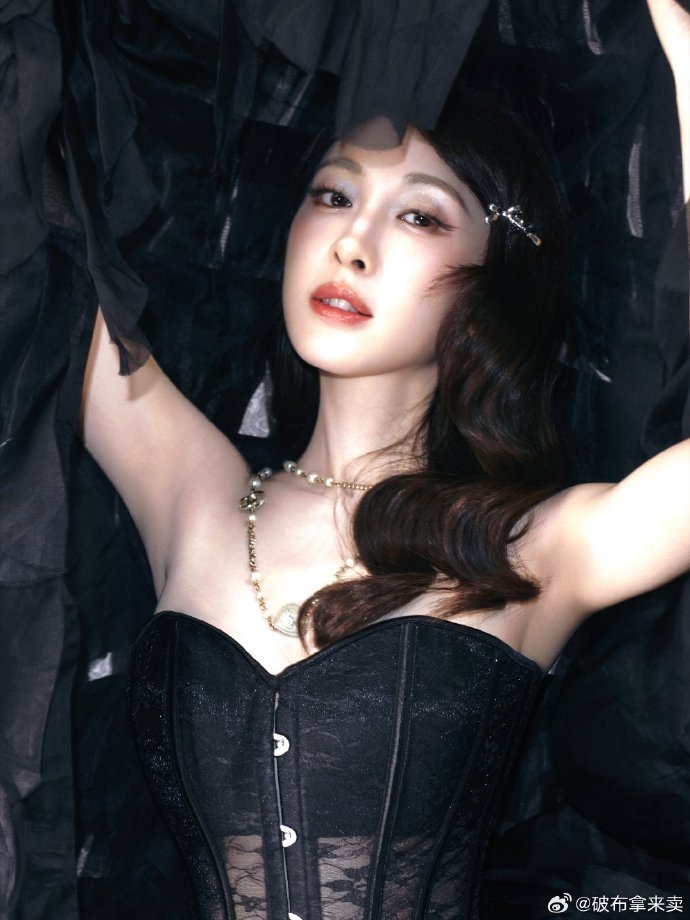 张小婉把宝典丢在北京哪里了母女护崽buff叠满真的无敌！两个人配合得天衣无缝，