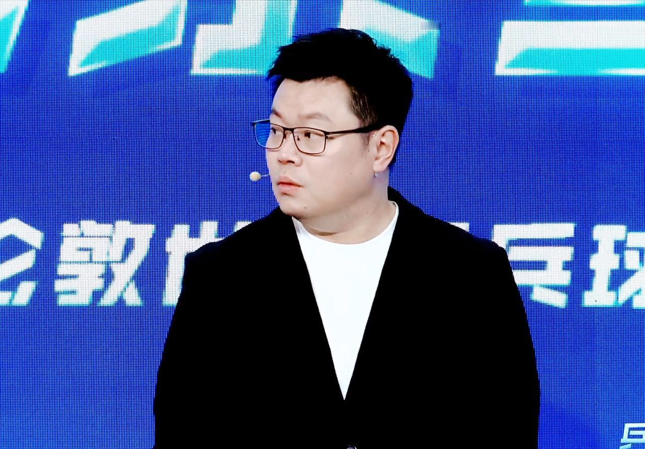 蒯曼作为三单，迎战桥本帆乃香，为何侯英超表示了深深的担忧？他提醒：昨天半决