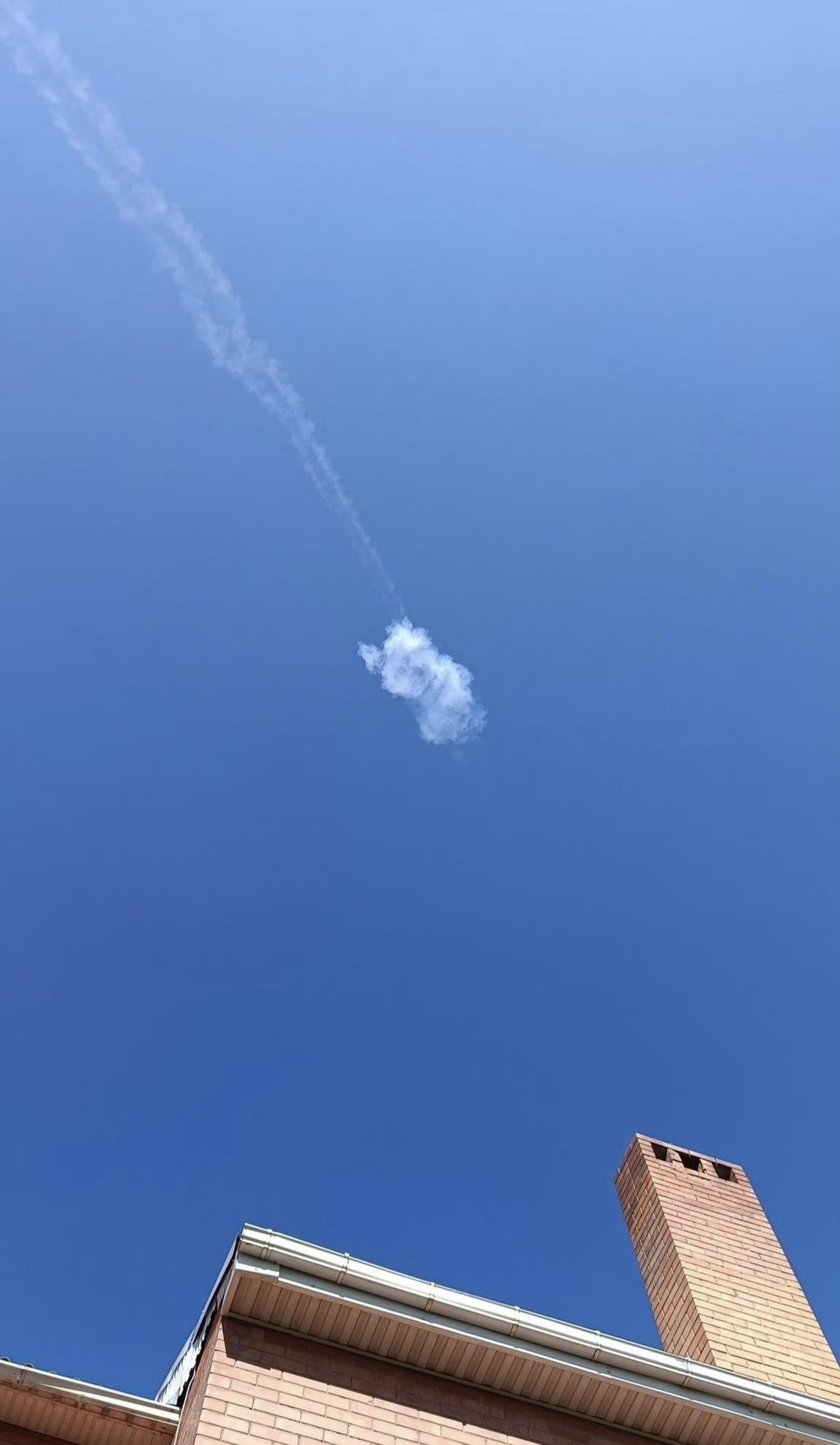俄军今天在罗斯托夫州上空拦截了乌军发射的所有8枚FP-5“火烈鸟”巡航导弹。