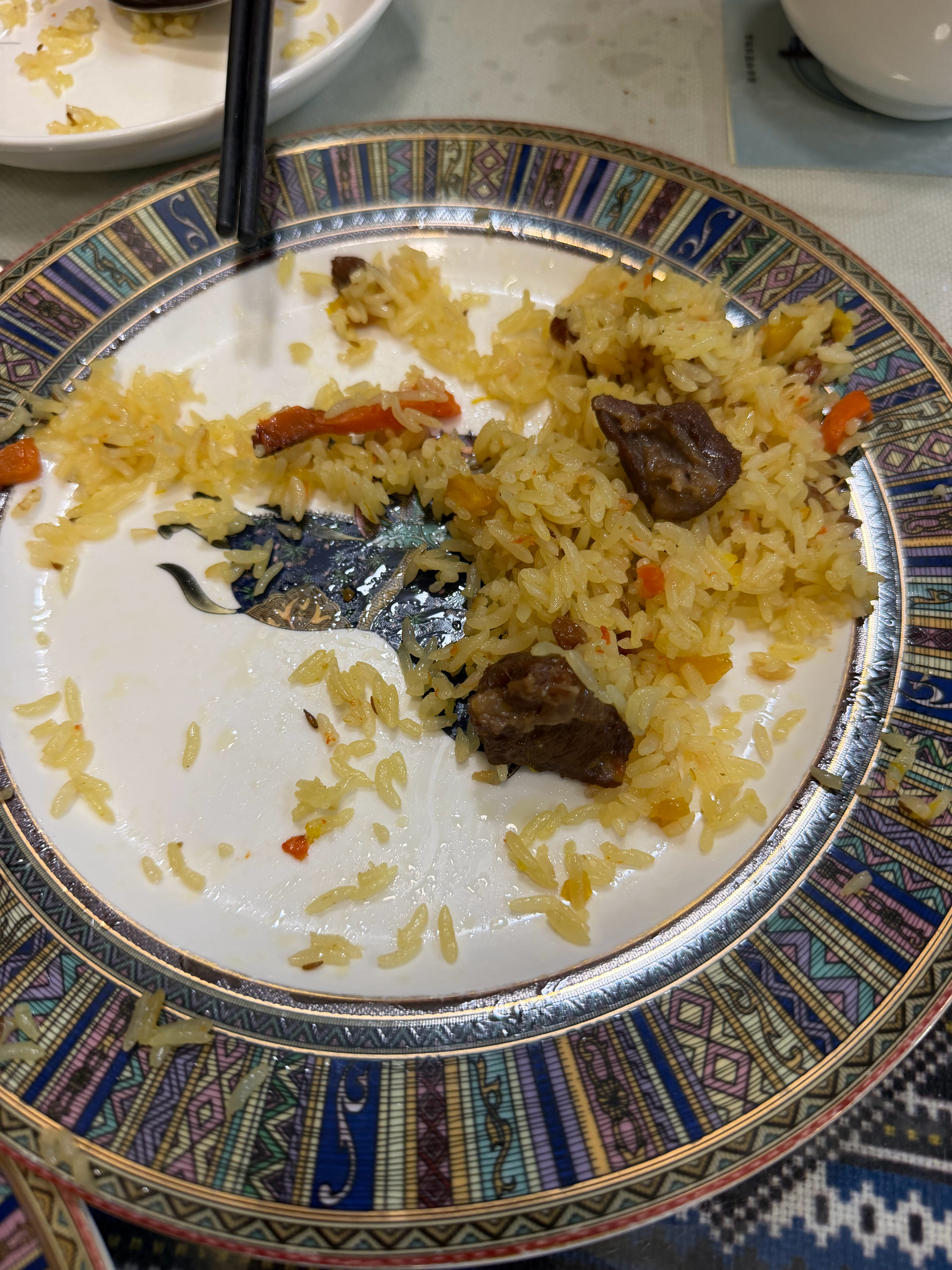 别再说杭州是美食荒漠了，我给这个大盘鸡和抓饭一个顶级[赞][赞]​​​